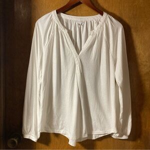 Charter Club Women’s M Split neck Balloon Sleeve Top White/Gold Angel Indie